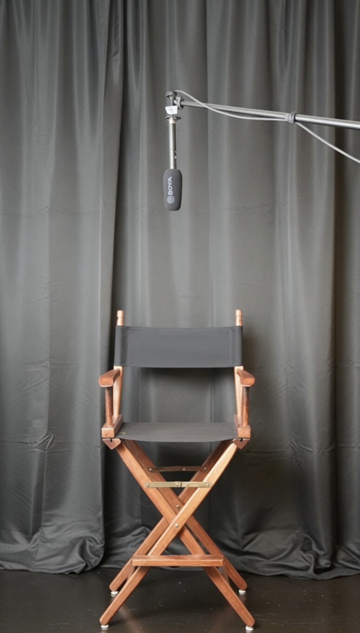 Estudio con iluminación profesional y cámaras